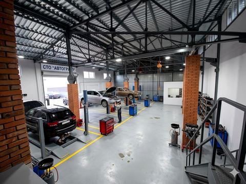 комерційна за адресою Ударників вул., 27