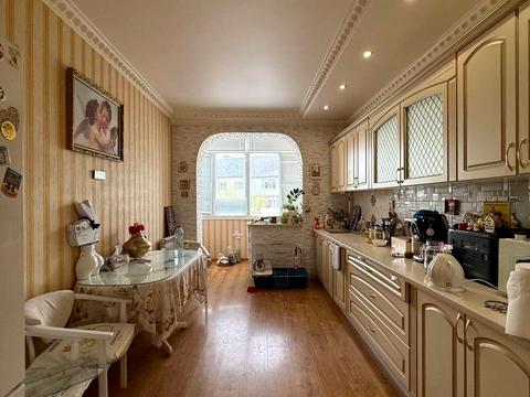 квартира за адресою Вишнева вул., 10