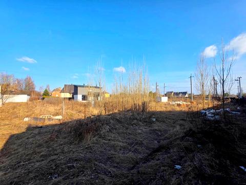 участок по адресу Анатолия Соловьяненко ул.