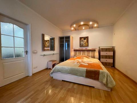 квартира за адресою Срібнокільська вул., 16