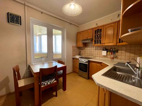 квартира за адресою Срібнокільська вул., 16