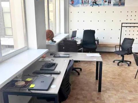 комерційна за адресою Трускавецька вул., 10-Г