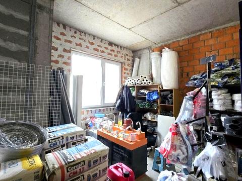 комерційна за адресою Угорська вул., 14е