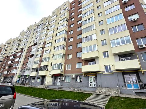 комерційна за адресою Угорська вул., 14е