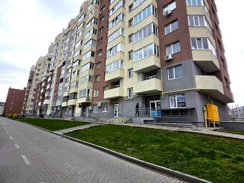 комерційна за адресою Угорська вул., 14е