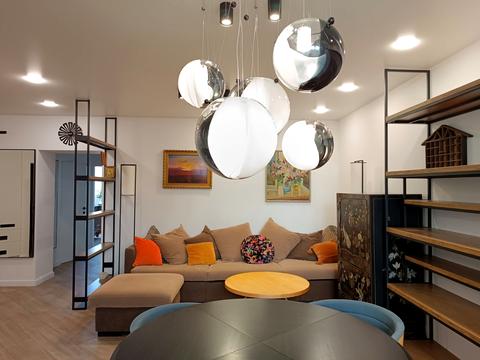 квартира по адресу Салютная ул., 1-Б