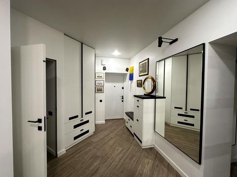 квартира по адресу Салютная ул., 1-Б