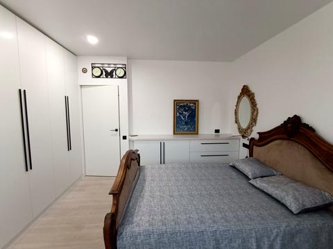 квартира по адресу Салютная ул., 1-Б