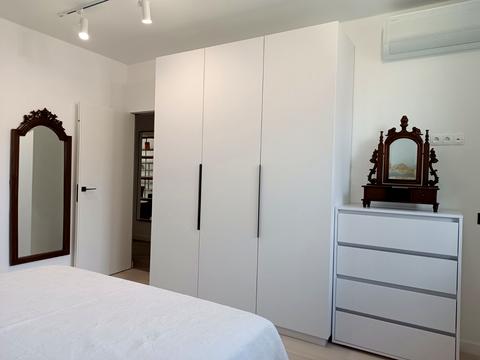 квартира по адресу Салютная ул., 1-Б