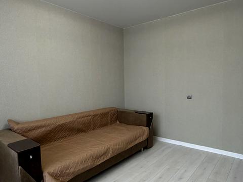 квартира за адресою Захисників України вул., 12