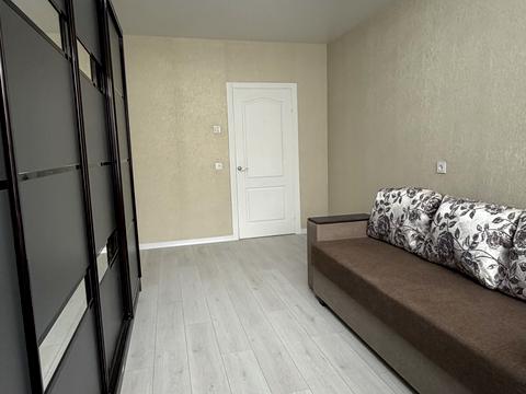 квартира за адресою Захисників України вул., 12