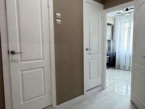 квартира за адресою Захисників України вул., 12