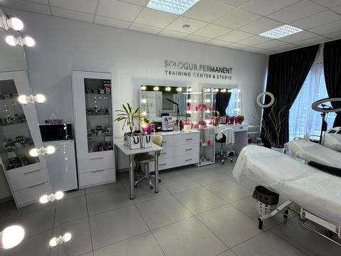 комерційна за адресою Олександра Мишуги вул., 10