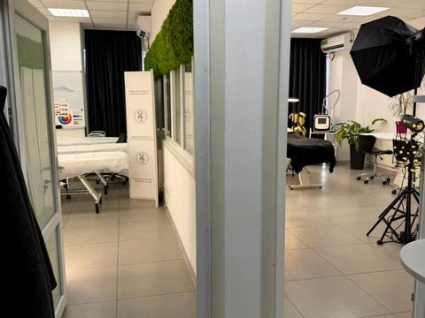 комерційна за адресою Олександра Мишуги вул., 10