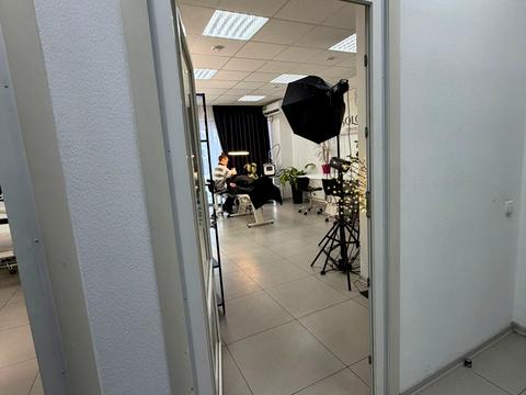 комерційна за адресою Олександра Мишуги вул., 10