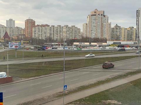 комерційна за адресою Олександра Мишуги вул., 10