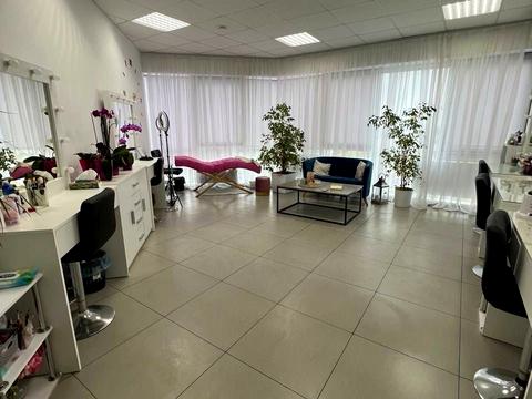 комерційна за адресою Олександра Мишуги вул., 10