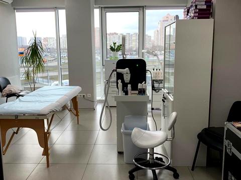 комерційна за адресою Олександра Мишуги вул., 10