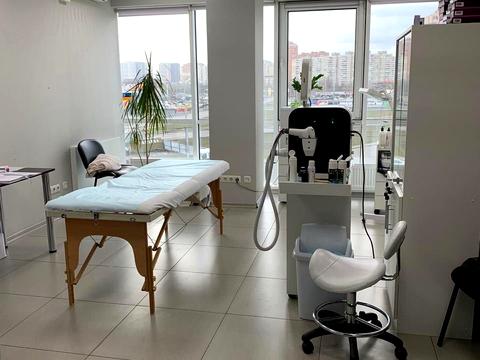 комерційна за адресою Олександра Мишуги вул., 10