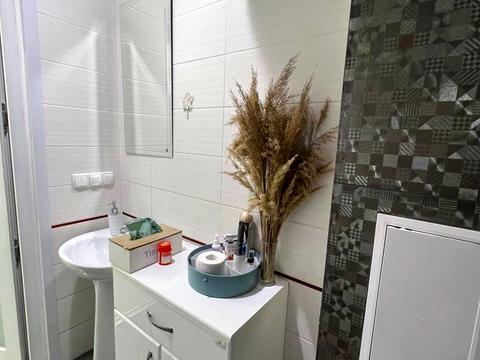 комерційна за адресою Олександра Мишуги вул., 10