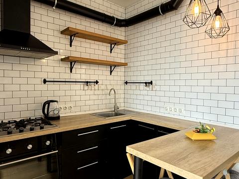 квартира за адресою Українська вул., 83-Б, к. 10-11