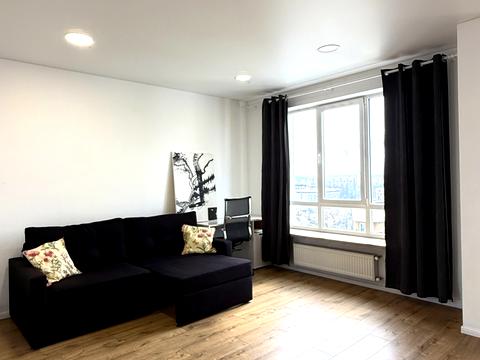 квартира за адресою Українська вул., 83-Б, к. 10-11