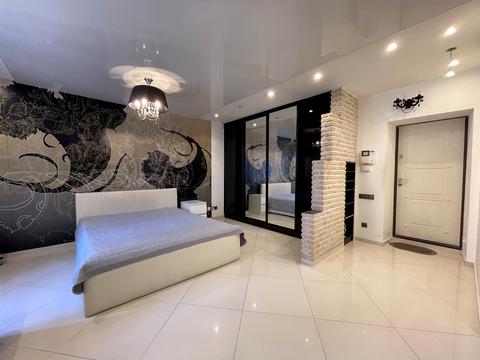 квартира за адресою Рибальська вул., 8