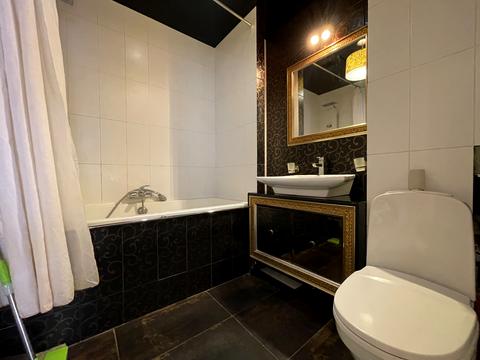 квартира за адресою Рибальська вул., 8