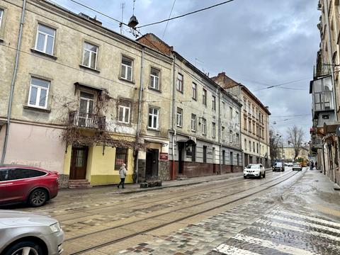 комерційна за адресою Замарстинівська вул. (), 5