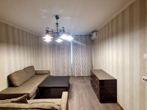 квартира по адресу Академика Глушкова просп., 9-Є