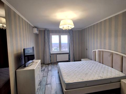 квартира по адресу Академика Глушкова просп., 9-Є