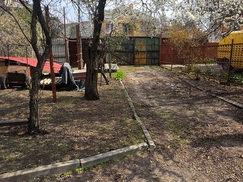 ділянка за адресою Михайла Комарова вул., 166