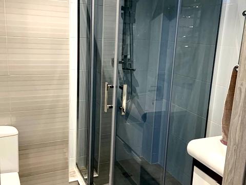 квартира за адресою Полковника Гуляєва просп. (Маршала Жукова), 111