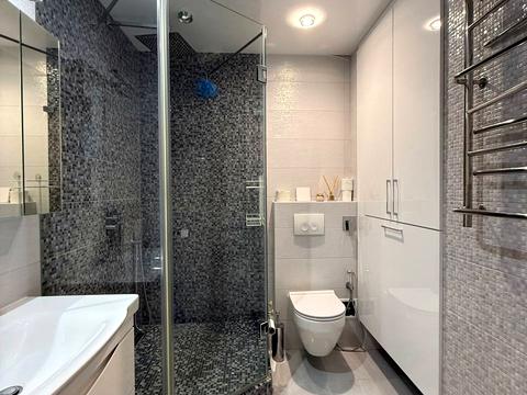 квартира за адресою Драгоманова вул., 2-Б