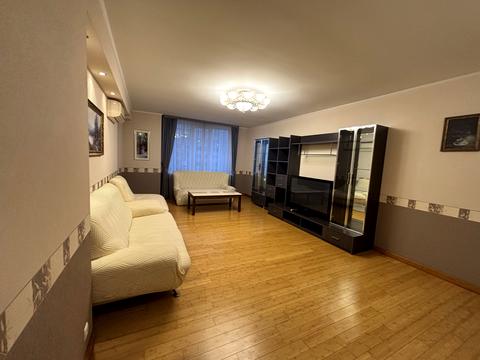 квартира по адресу Днепровская набережная ул., 1-А