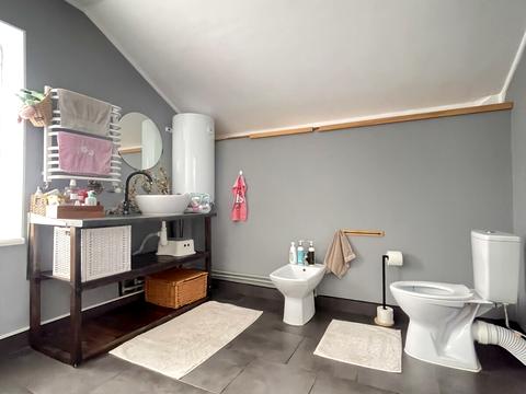 будинок за адресою Русанівська вул.