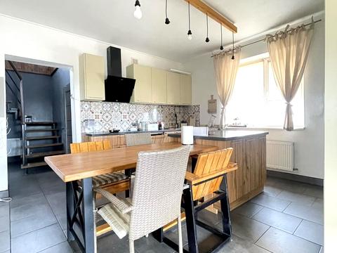 будинок за адресою Русанівська вул.