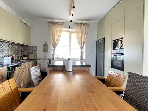 будинок за адресою Русанівська вул.