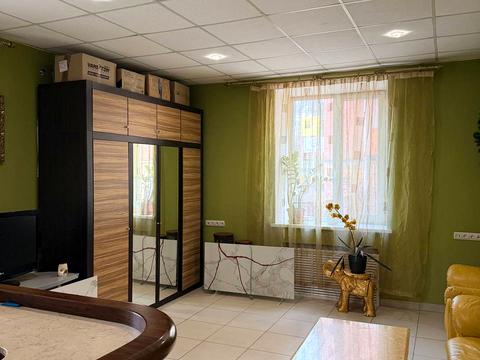 квартира за адресою Героїв Майдану вул. (Театральна), 42/1