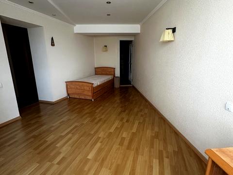 квартира за адресою Захисників України вул. (1-го Травня), 8а