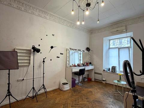 комерційна за адресою Університетська вул. (Щепкіна), 13