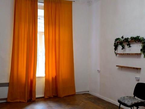 комерційна за адресою Університетська вул. (Щепкіна), 13