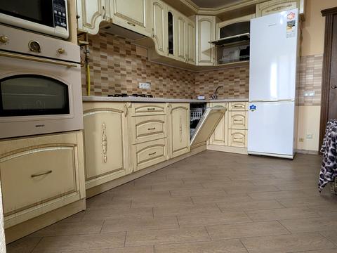 квартира за адресою Володимира Івасюка вул., (Будинок)