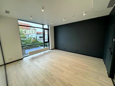 комерційна за адресою Газова вул., 7