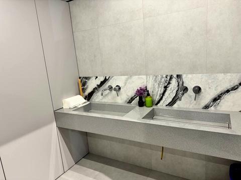 комерційна за адресою Газова вул., 7