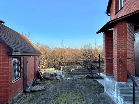 будинок за адресою Євгена Сверстюка вул. (Тарасова), 18