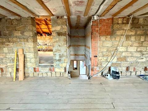 будинок за адресою Євгена Сверстюка вул. (Тарасова), 18