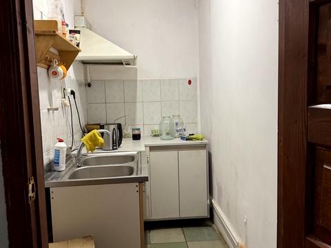 комерційна за адресою Новий Світ вул., 36