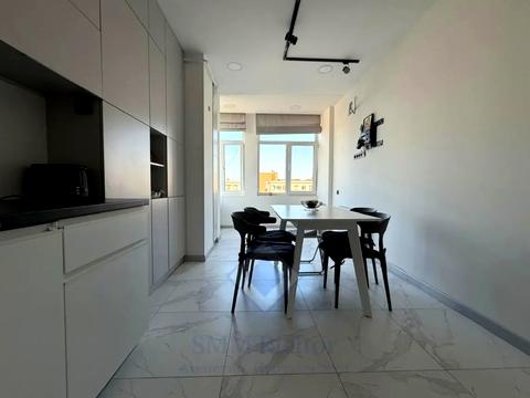 квартира за адресою Юнацька вул., 6