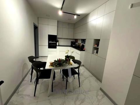 квартира за адресою Юнацька вул., 6